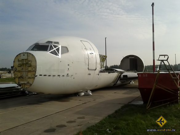 Boeing 737-522